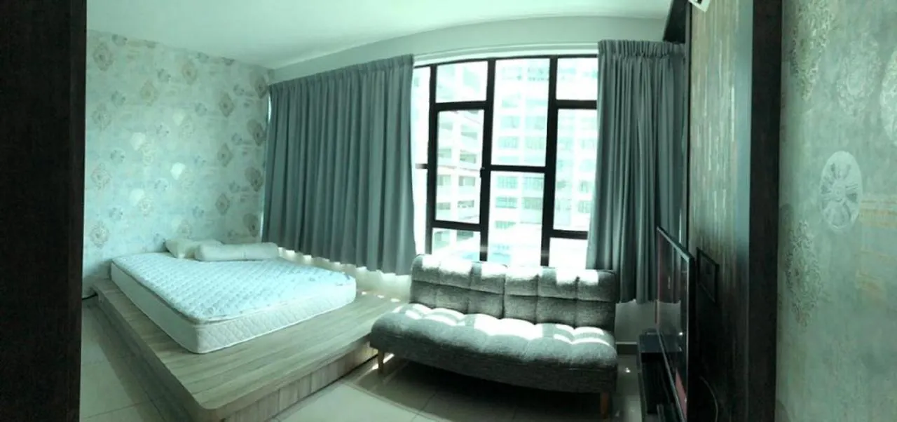 02-Austin Regency Homestay For 2Pax Pool View Johor Bahru Apartment