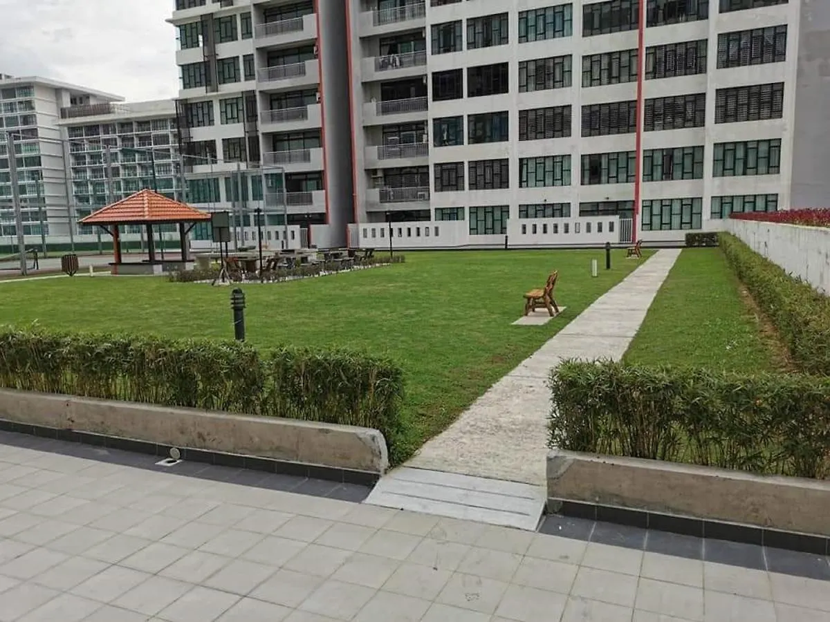 02-Austin Regency Homestay For 2Pax Pool View Johor Bahru Malaysia