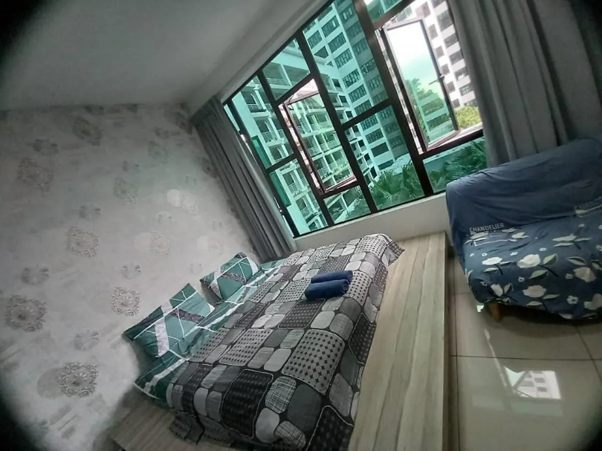 02-Austin Regency Homestay For 2Pax Pool View Johor Bahru